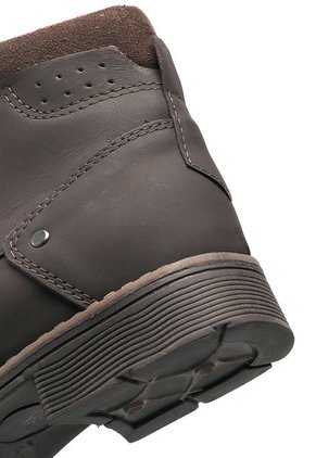 Bota Casual Café Monserrate