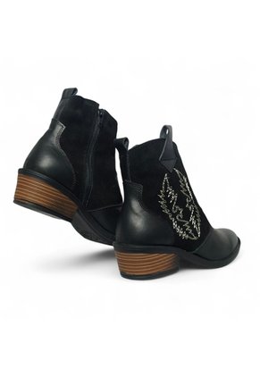 Botines De Mujer En Cuero Color Negro MoreLiber Ref. Legado
