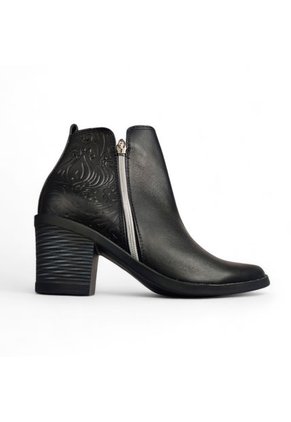 Botin En CUERO Para Mujer Marca Monserrate Ref Eden Negro