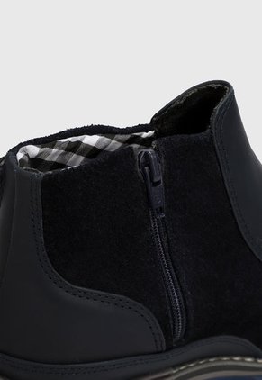 Bota Casual Azul Oscuro Monserrate