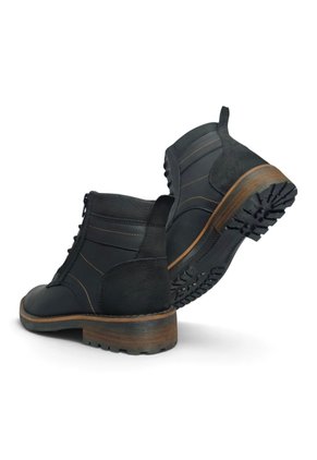 Botas En CUERO Para Hombre Marca Monserrate Ref Quechua Color Negro