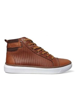 Tenis En CUERO Para Hombre Marca Monserrate Ref. Paramo Color Miel