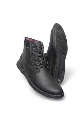 Botas En CUERO Para Hombre Color NegroMarca Monserrate Ref. Timbal