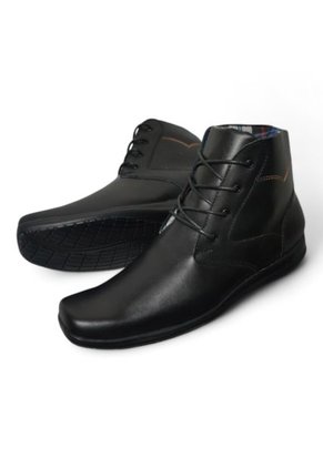 Botas En CUERO Para Hombre Color Negro Marca Monserrate Ref. Cordillera