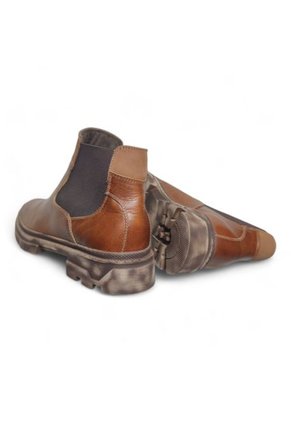 Botas En CUERO Para Hombre Color Miel Marca Monserrate Ref. Alcalá