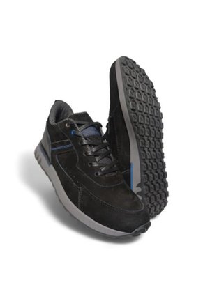 Tenis En CUERO Para Hombre Color Negro Marca Monserrate Ref. Calima