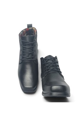 Botas En CUERO Para Hombre Marca Monserrate Ref Bambú Color Negro