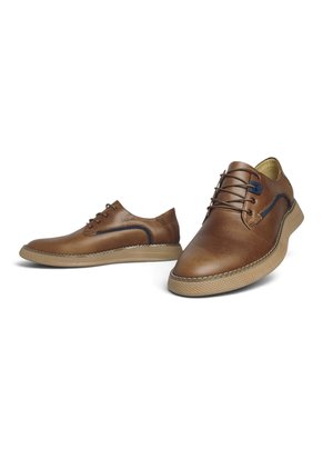 Zapatos En CUERO Para Hombre Marca Monserrate Ref Delta Color Pardo