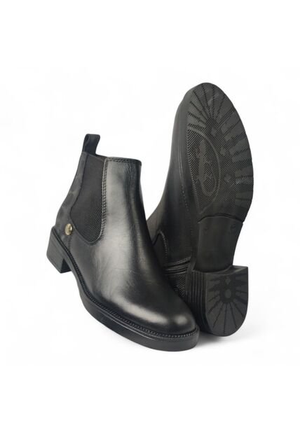 Botas Para Mujer En Cuero Color Negro  Marca MoreLiber Ref. Esbelta