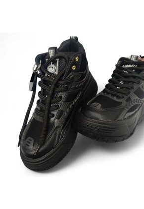 Tenis Sneakers Para Mujer Marca Monserrate Ref. Gema Color Negro