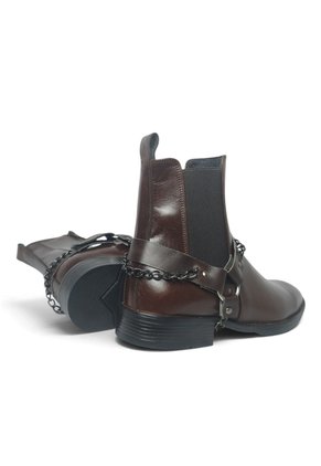 Botas En CUERO Para Hombre Marca Monserrate Ref Sinfonía Color Café