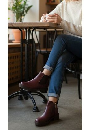 Botines De Mujer En Cuero Color Red Velvet MoreLiber Ref. Velvet