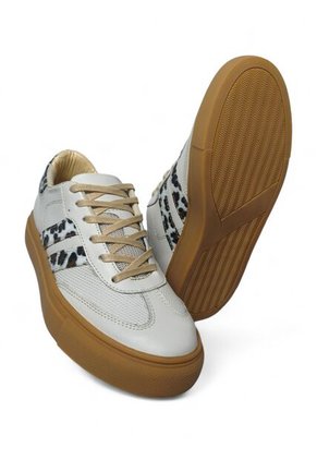 Tenis En CUERO Para Mujer Marca Moreliber Ref Urbana Color Nacar-print