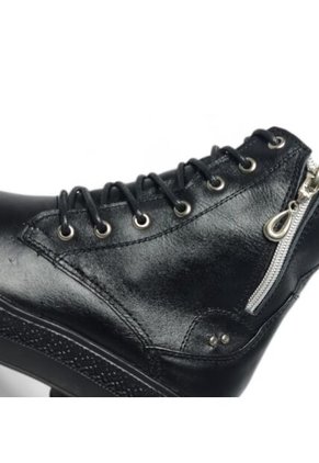 Bota De Mujer En Cuero Color Negro MoreLiber Ref. Brava