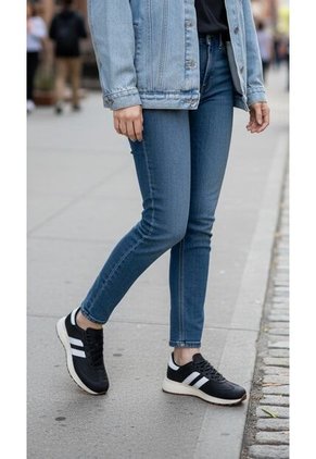 Tenis En CUERO Para Mujer Marca Moreliber Ref Elite Color Negro-Blanco