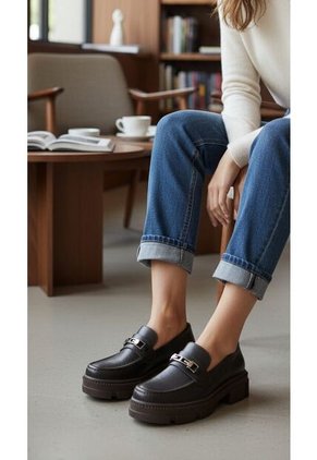 Zapatos Para Mujer En Cuero Color Café Marca MoreLiber Ref. Selecta