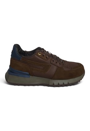 Tenis En CUERO Para Hombre Marca Monserrate Ref Macondo Color Café