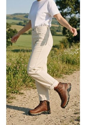 Botas En Cuero Para Mujer Color Castaño MoreLiber By Monserrate Ref. Flora