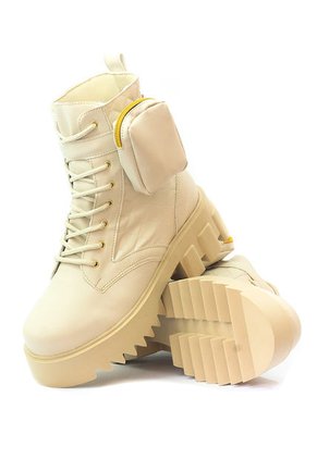 Bota Beige Moopy BL-208