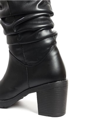 Bota Negra Moopy Hanna 01