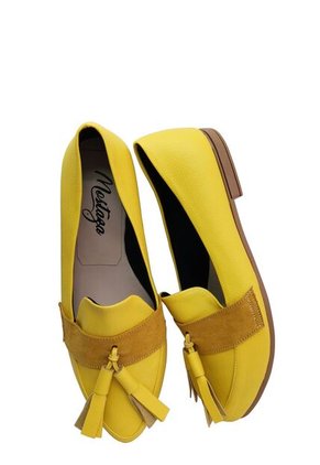 Mocasines Amarillos Con Fajon