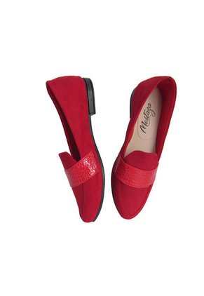 Zapato Casual Rojo Con Fajon Tipo Cuero