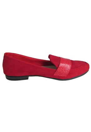 Zapato Casual Rojo Con Fajon Tipo Cuero