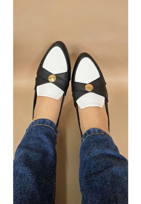 Baletas Negras Con Broche Oro