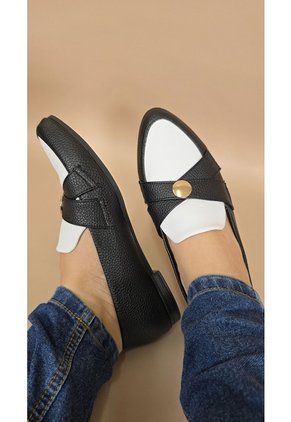 Baletas Negras Con Broche Oro