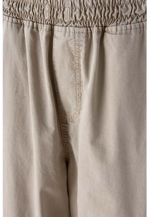 Jogger De Movies Taupe Con Elástico En Cintura Para Mujer 10