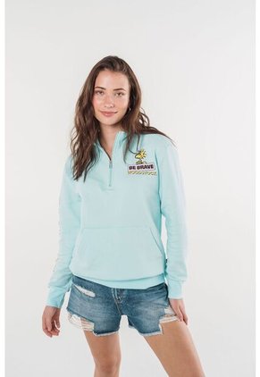Short De Movies En Denim Tono Medio Con Rotos Para Mujer 10