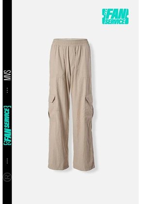 Pantalón De Movies Tipo Cargo Color Arena Para Mujer 6