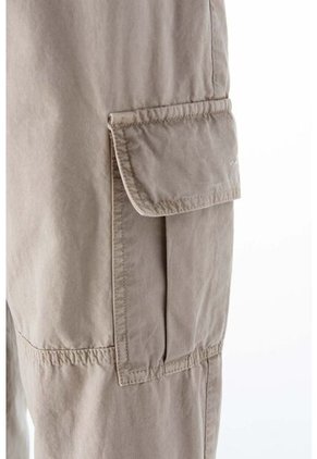 Jogger De Movies Taupe Con Elástico En Cintura Para Mujer 6