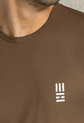 Camiseta Hombre Chocolate Mp 7766