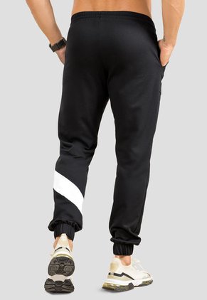 Jogger Hombre Negro Mp 107012