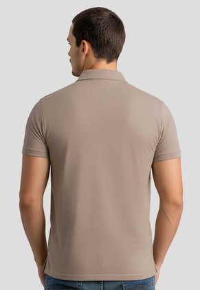 Polo Hombre Café Pardo Mp 113053