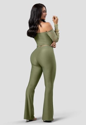 Conjunto Mujer Aceituna Mp 115847
