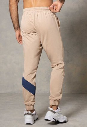 Jogger Hombre Latte Mp 107012