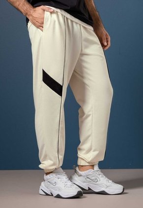 Jogger Hombre Crema Mp 114235