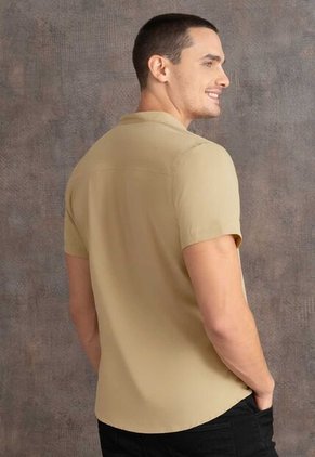 Camisa Hombre Latte Mp 105331