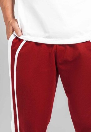 Jogger Hombre Merlot Mp 114576