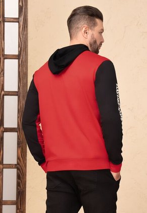 Buzo Hombre Rojo Mp 103620