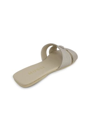 Sandalia Plana Mussi Lyon Color Champaña Para Mujer