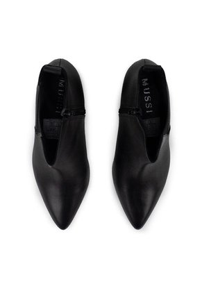 Botin Tacon De Cuero Silvana