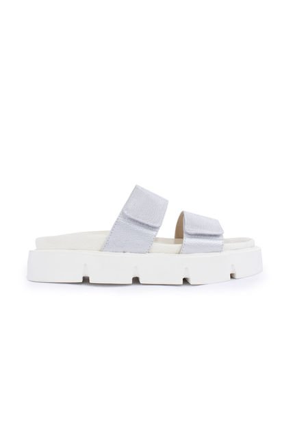 Sandalia Chunky De Cuero Antila