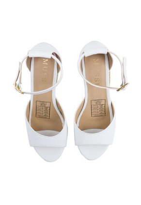 Sandalia Plataforma De Cuero Lotus