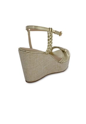 Sandalia Plataforma Mussi Marena Color Oro Para Mujer