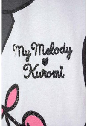 Camiseta De My Melody & Kuromi Blanca Estampada En Frente Para Niña 12