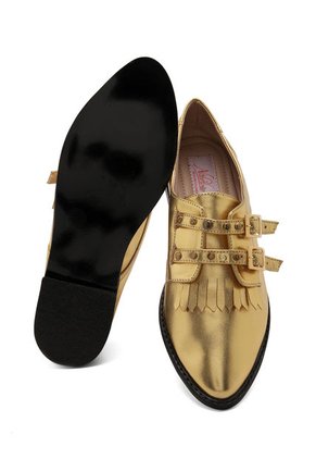 Mocasines Dorados Nabril Taches