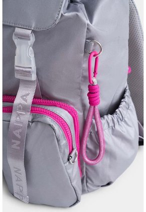 Bolso Tipo Tula Morral En Textil Para Mujer Con Bolsillo Frontal Removible Bolso Tipo Tula Morral En Textil Para Mujer Con Bolsillo Frontal Removible Plata NAPPA